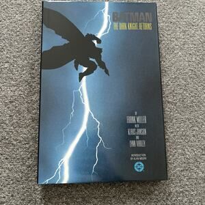 BATMAN THE DARK KNIGHT RETURNS #1 HARDCOVER 1986 (1ST PRINTING) FRANK MILLER